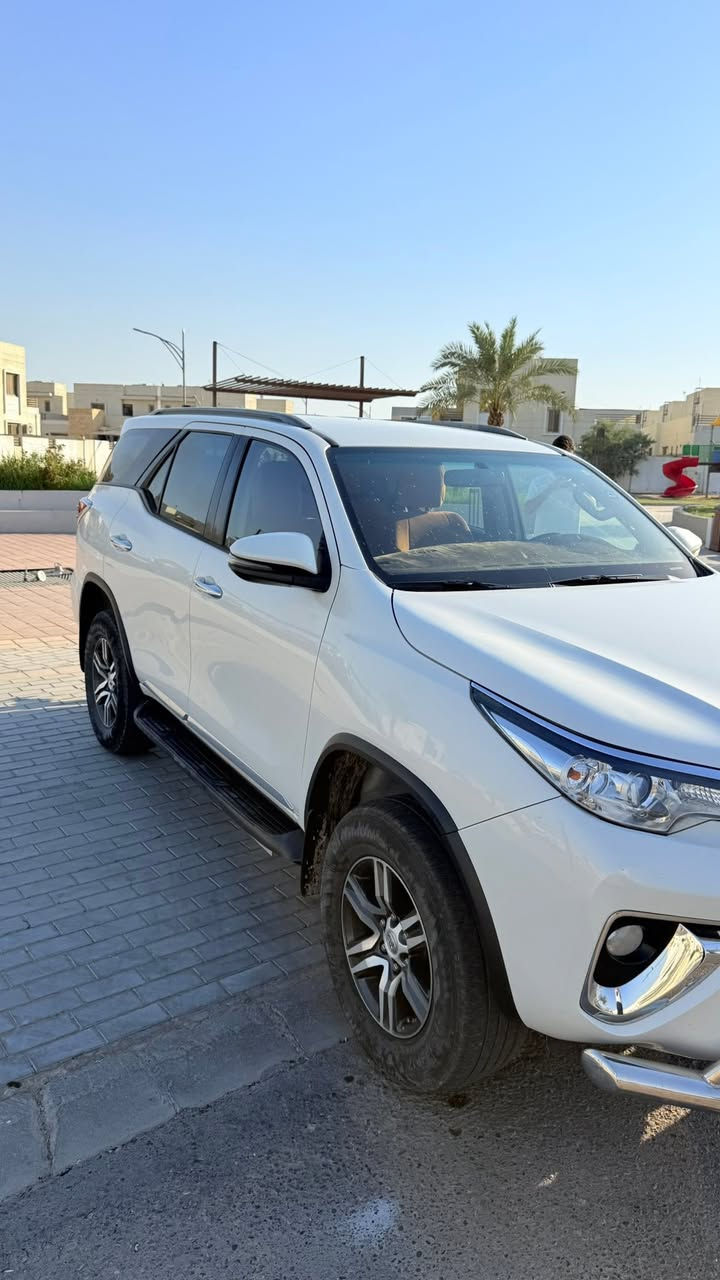 🔥 للبيع | تويوتا فورجنر GXR موديل 2019 🔥

سيارة نظيفة جداً ومواصفات كاملة 

▪️ فئة GXR
▪️ محرك 6 سلندر سعة 4000cc
▪️ دفع رباعي 4X4
▪️ 7 راكب
▪️ تشغيل بصمة
▪️ شاشة
▪️ كاميرا خلفية
▪️ مقاعد تبريد
▪️ مثبت سرعة
▪️ نظام ECO & POWER
▪️ ستيرن متعدد الوظائف مع شفتات تبديل
▪️ زجاج كهربائي
▪️ مرايا كهربائية
▪️ لايت زينون
▪️ تحكم كامل من الستيرن

⭐ السيارة مكفولة
⭐ بدون ضرر دواخل
⭐ بدون ضرر شاصي
⭐ جاهزة للفحص بأي مكان

📌 الملاحظات:
▪️ صبغ بالجنطة أسفل الرقم
▪️ تكحيل برأس البنيد بمسافة 10 سم
▪️ تكحيل بالباب الخلفي

السيارة استخدام شخصي ، محرك و گير بحالة ممتازة، وما تحتاج أي مصروف.

💰 السعر: بالخاص .
📞 للتواصل: ***********
