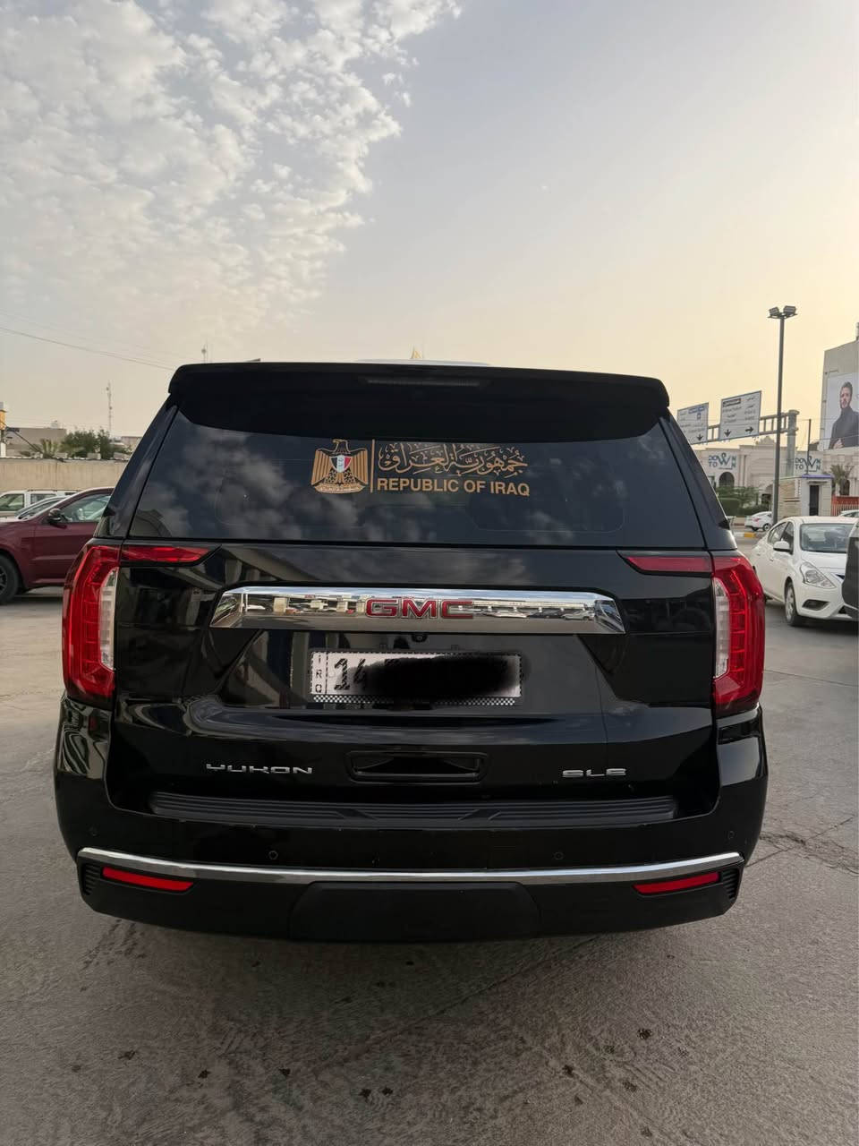 السلام عليكم 
يوكن 2022 خليجي SLE كفاله عامه عدا بارد كد اربع اصابع بالجامق الامامي مغلفه نانو بالكامل كير مكينه كفاله 
مكان السياره بصرة ورقمها بصرة
للأستفسار *********** البصرة, العراق
