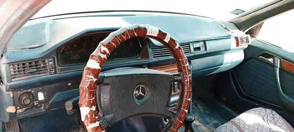 دب 88 رقم بصره 14 سنويه لل30 
محرك ٢ونص تبريد ثلج مكفوله منل حادث فقط صبغ عام سياره ناعمه وجاهزه وتراي كلش حلو بيها والشراي لازم يحول سعر 40 مكاني بصره ابوالخصيب حمدان 
*********** البصرة
