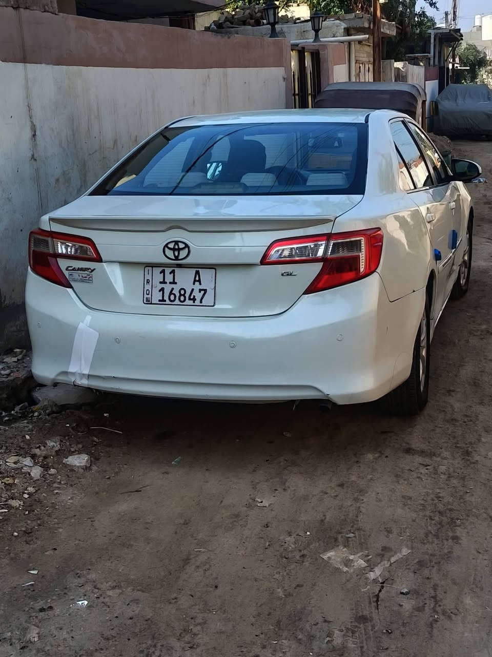 السلام عليكم للبيع كامري 2012 رقم بغداد السيارة مصبوغة  حادث جاملغ امامي السعر  85 وبيها مجال مكان  الرمادي للاستفسار الاتصال ***********
