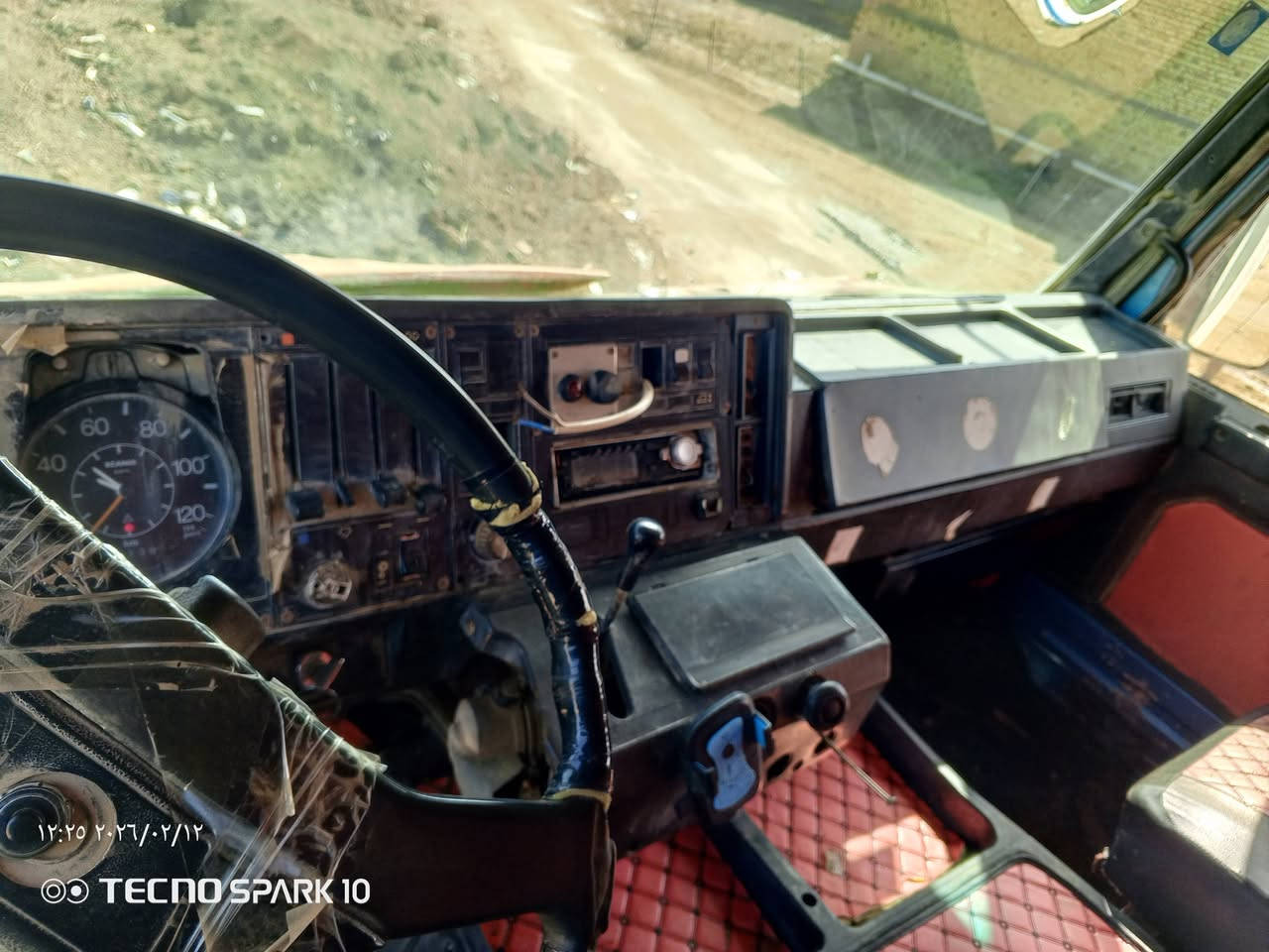 سكانيا 112 رقم ذي قار بسمي شاصي مكفول مكينه 112ونص بيه بخار كير جديد بدي جديد تايرات نص عمر السعر 120 وبيه مجال العنوان الشطره ***********
