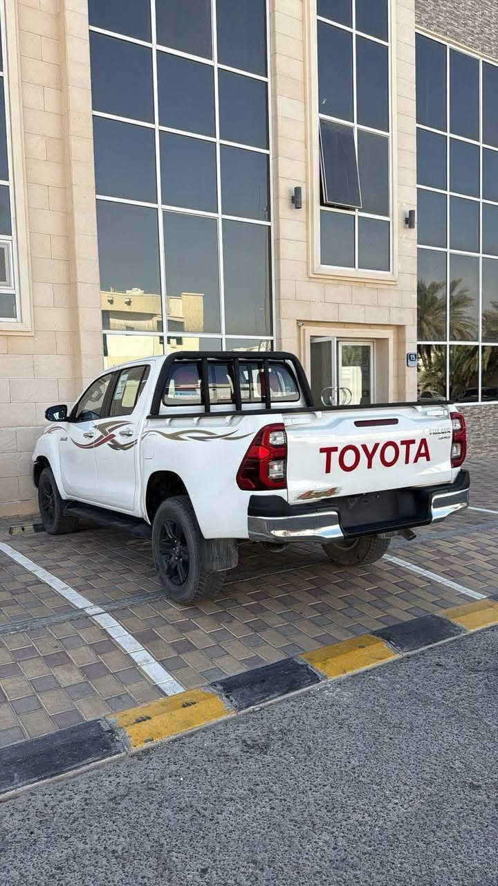 السلام عليكم هايلوكس اوتماتيك للبيع موديل 2025 رقم شهداء 
***********
