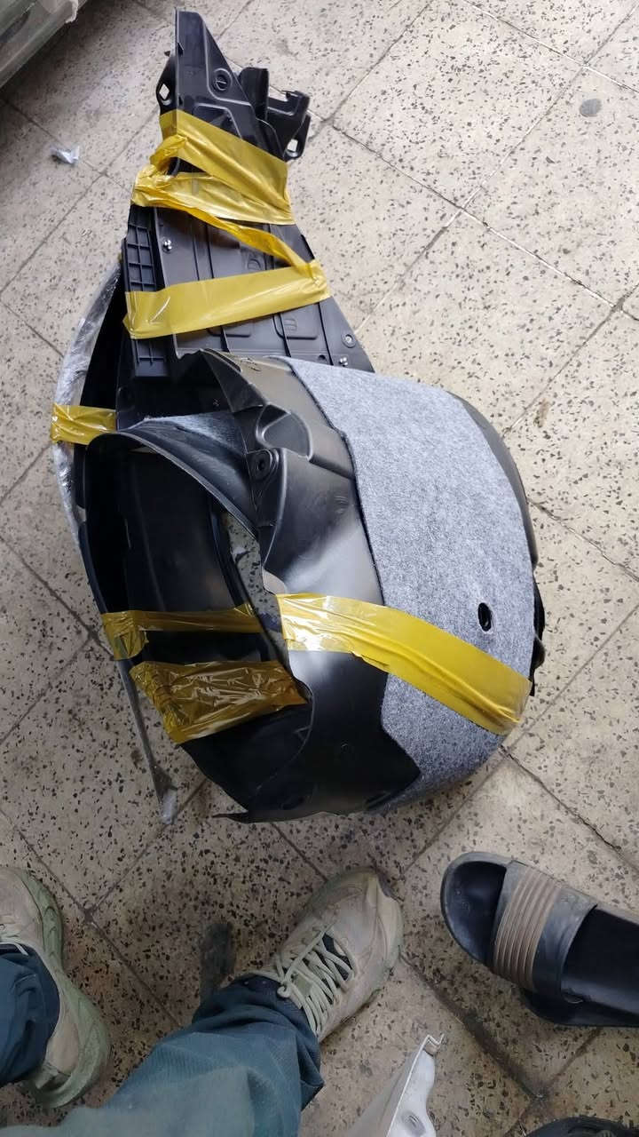 تحكم صوت كامل 14/15 جديد وكاله
جلده كير جديد وكاله 14/15
قاعده فيت بم اصلي مستعمل
ماسكات امامي خلفي
ضفيره محرك اصلي وكاله 
قباق زراك لايت 12/14
كب ويل ملاحضه اصلي تجاري تلكه بسنك
شريط ستيرن ابو هيتر بدون هيتر

 خليل محمد ***********
