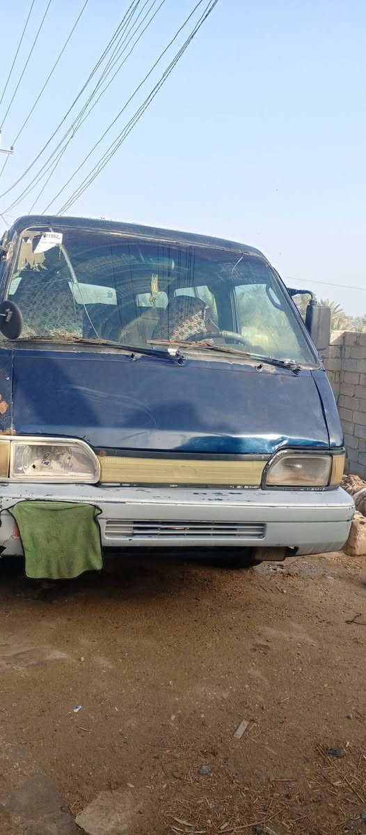 السلام عليكم كيه بسته للبيع مكينه بيهه خيط تبخير قليل كير وكسل وصدر السياره جاهزه خير من الله مكان طوريج قرب مرقد بنات الحسن السعر 17  رقم ***********
