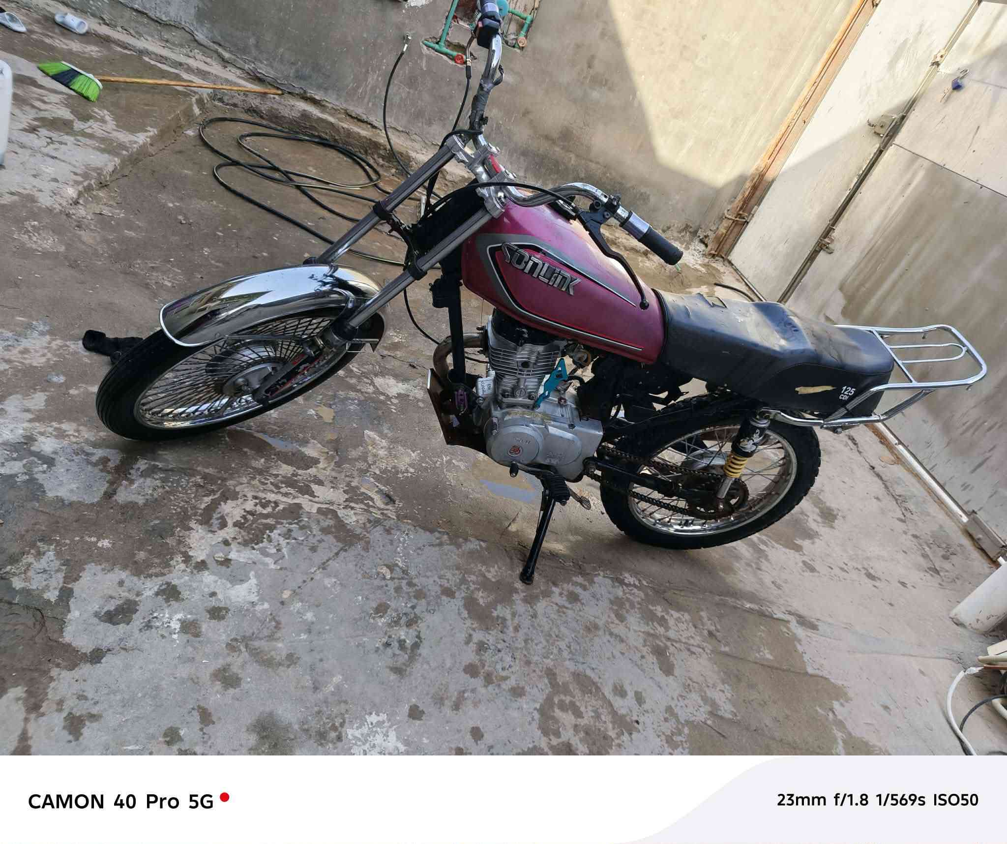 لبيع كلك دراجه حلوه سعر 225 بيه مجال نجف ***********
