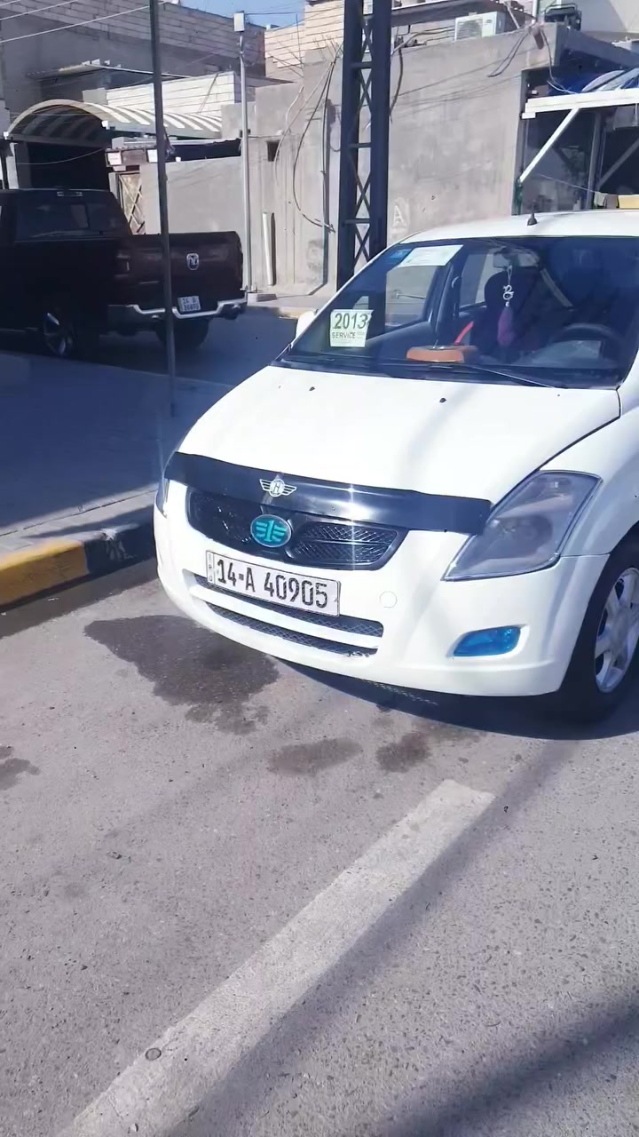 سلام عليكم فاو v2 مديل ٢٠١٣ رقم بصره نكليزي كير اوتوماتيك محرك وكير بلاد سياره جاهز بيه مكانات صبغ جدا قتصاديه وكلشي واضح داخل الفيديو 
سعر ٣٧ 
***********
