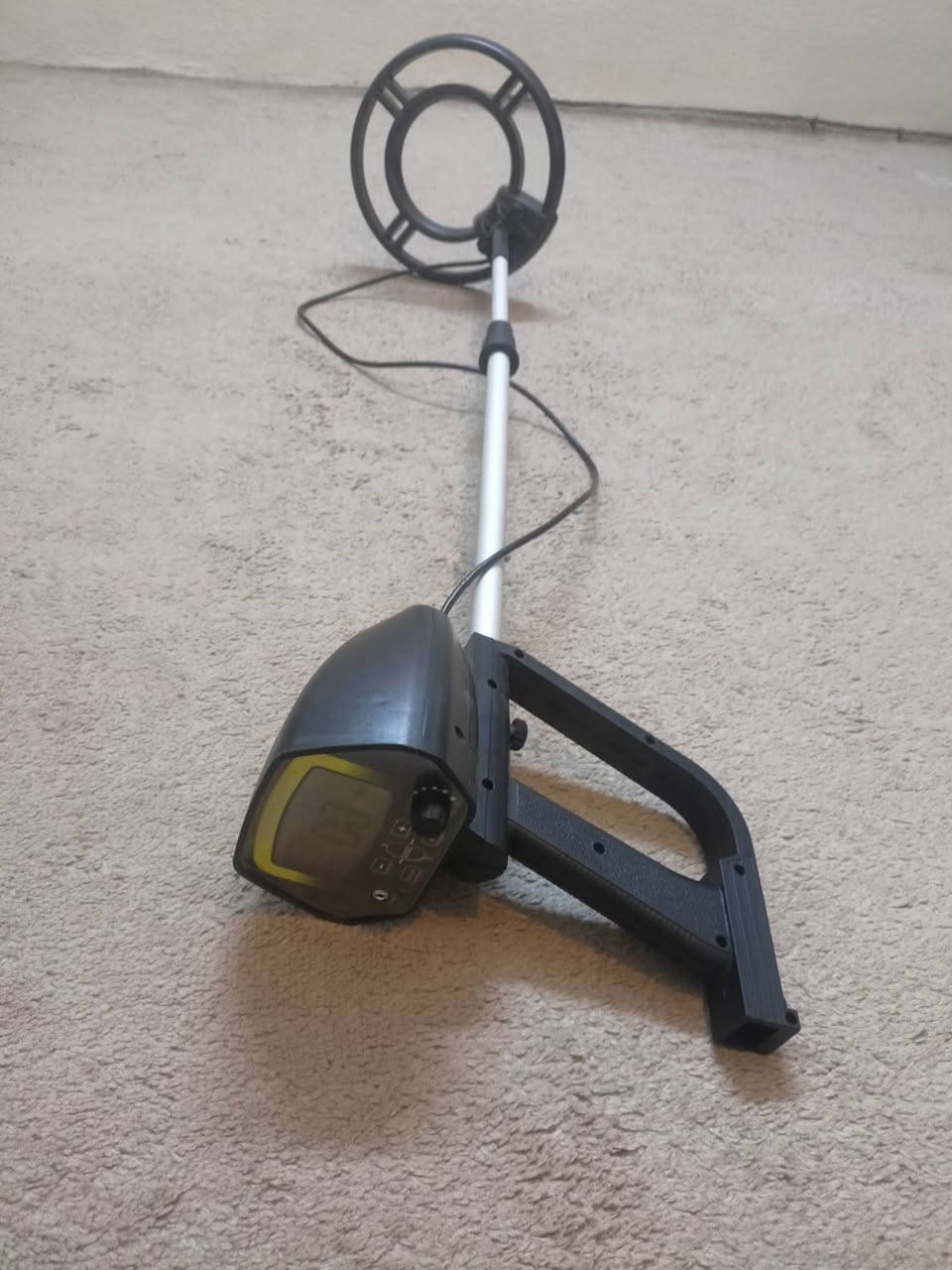 كاشف معادن جديد ما مستخدم على اعلى سعر ربيع *********** امازون اصلي
