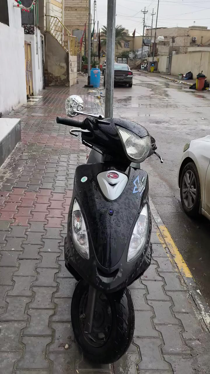 سلام عليكم شبابنه الطيبه. دراجه كامكو في تو 2014 دراجه مكينه نضيفه ما ناقصهه اي شي أفول الهه بانزين كلهه محسن ودهن من هذا ابو 18 الف ما مفتوحه ابد افتر الفيتريه واحد واحد دراجه ابد ما مفتوحه مكينتهه. الي يحب يشتريهه هذا رقمي يتواصل وياي ***********. المو شراي لا يتعبني والسعر واتساب
