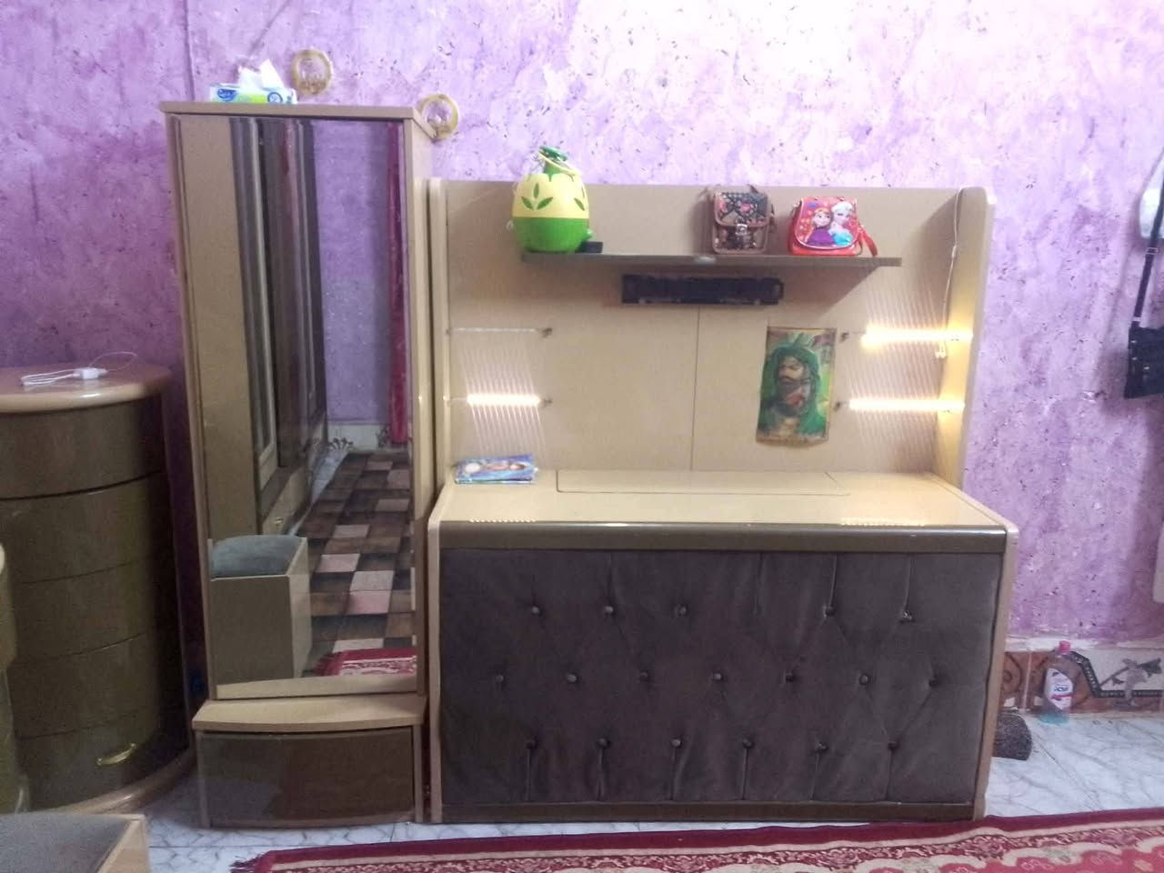 سلام عليكم غرفه تركيه 9قطع للبيع العنوان بابل سده الهنديه منطقة العلكايه رقم الهاتف ***********
