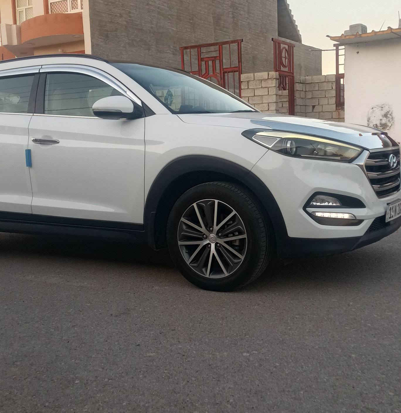 للبيع توسان 2017خليجي

سايد بريك بالرجل 

رقم بغداد الجديد

محرك 2000 دوش

5 ويل كب 

يدات نيكل

تبريد قطعتين

حساسات خلفية

مري كهرباء و أشاير

تحكم ستيرن جهتين

نظام مود درايف نورمال و ايكو و سبورت 

ماشيه 70 الف  قابل للزياده

 
كير و محرك مكفول برغي ما مفتوح بيهن 

السيارة بـ أسمي و شرط التحويل ثاني سنوية وهزة جدد

شرط السونار 
الاتصال =  ***********
