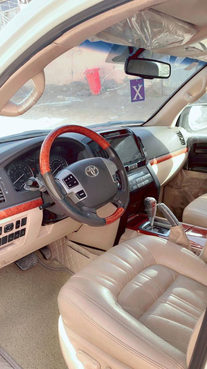 ل
لاندكروز 2014 كفاله. بيع او مراوس بموديل احدث ***********
