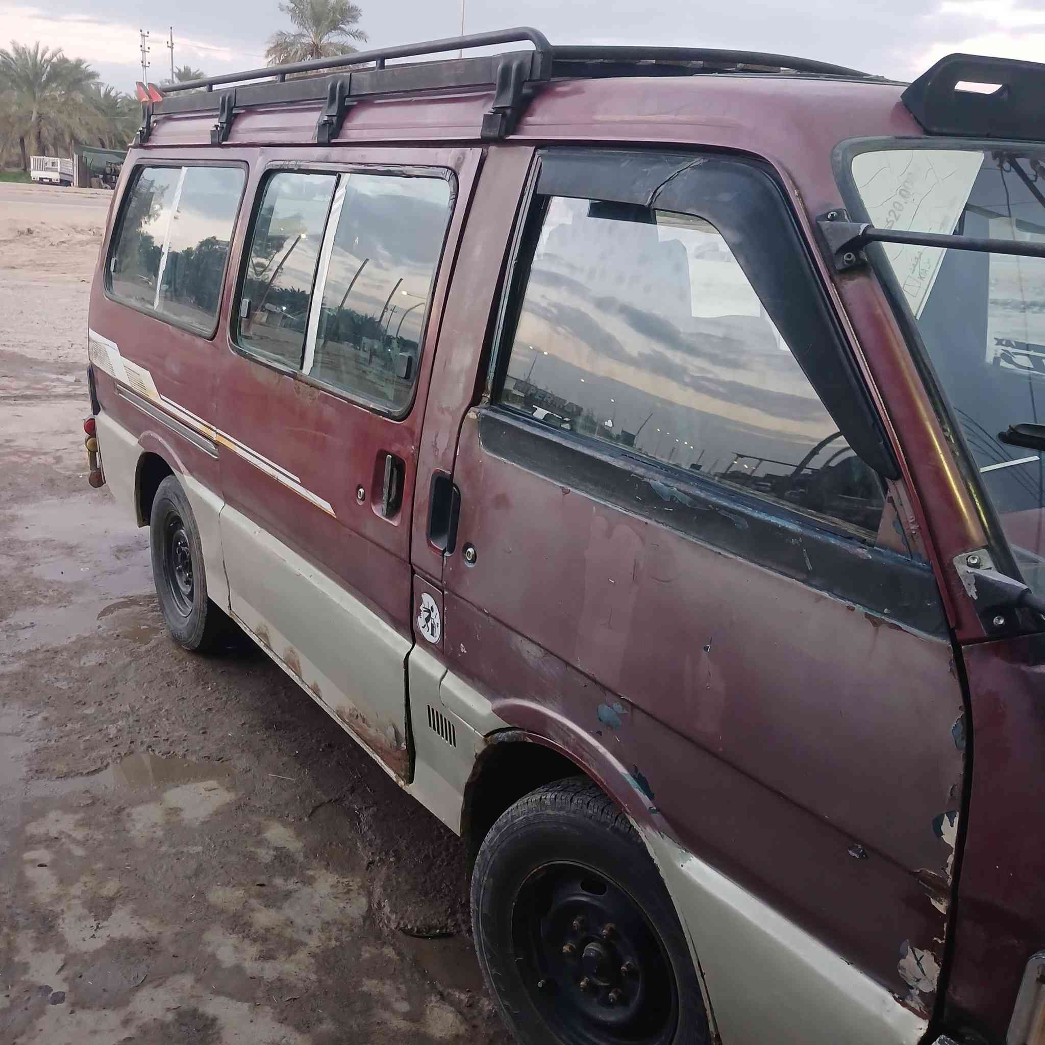 سلام عليكم كيا بستا للبيع موديل 93 العنوان الهاشميه الشراي يتصال او خاص مستعجل على بيعها *********** سياره خير من الله السعر 34وبيه مجال
