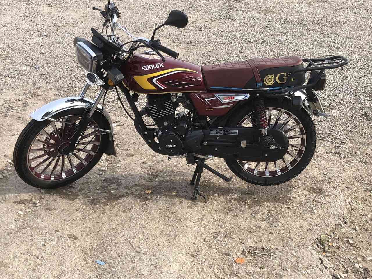 سلام عليكم سيفان ٢٥ دراجه مابيه نقص جديده مكفوله من كلشي كامله للخير شراي يتصل ودلل ***********
