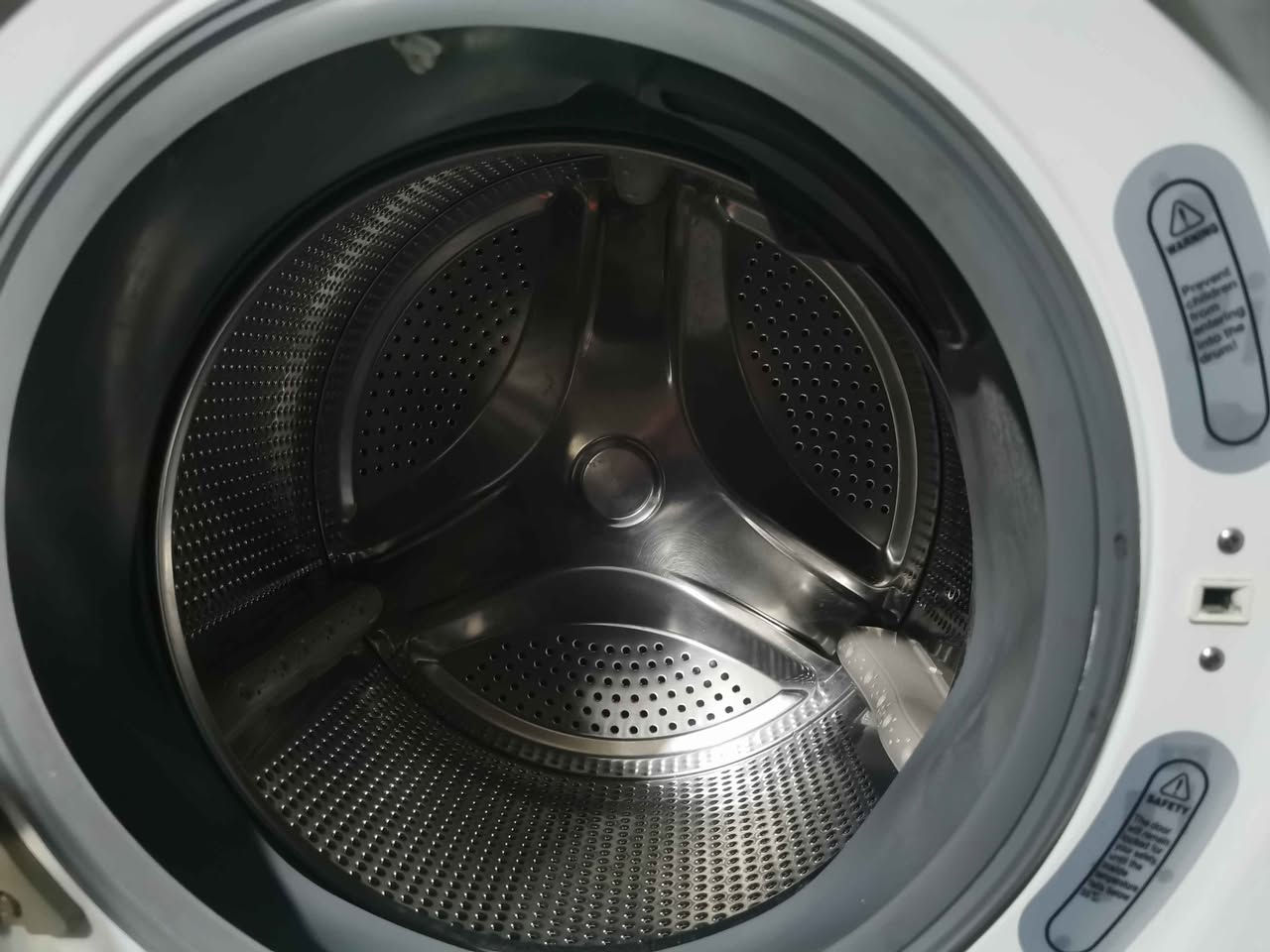 غه ساله ي دايو كوري اسلي 15 كيلو زور خاوينو شازه تواناي وشككردنه وه ي سه د له سه دي هه يه به هه لم يه عني جله كانت ريك له به ركه ماتوري انفيتره و بي ده نكه نرخي 250 هه زار شوين حاجياوا *********** رانية, السليمانية
