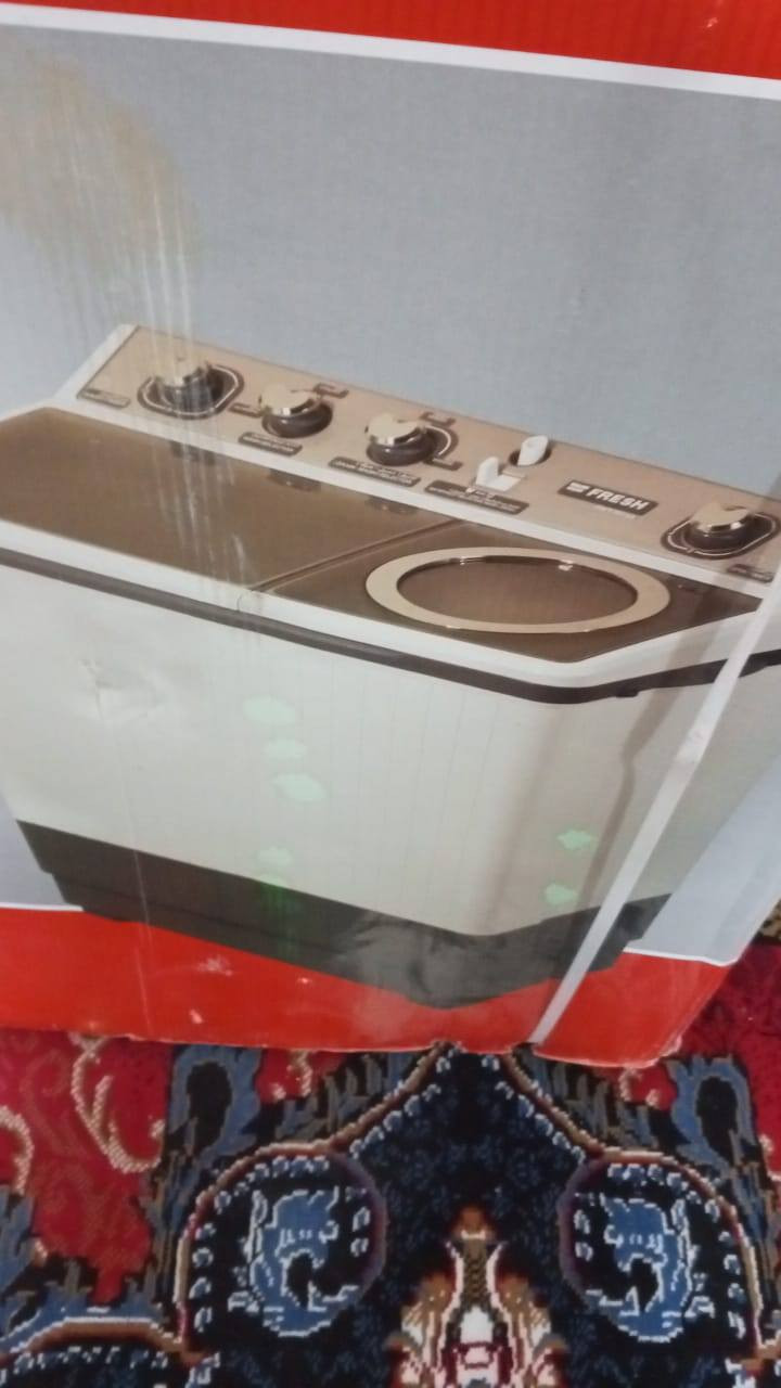 سلام عليكم
غساله جديده مامفتوحه بعدهه بلكارتونه ام 12 كيلوو اتصل وبيك خير وتدلل ***********
