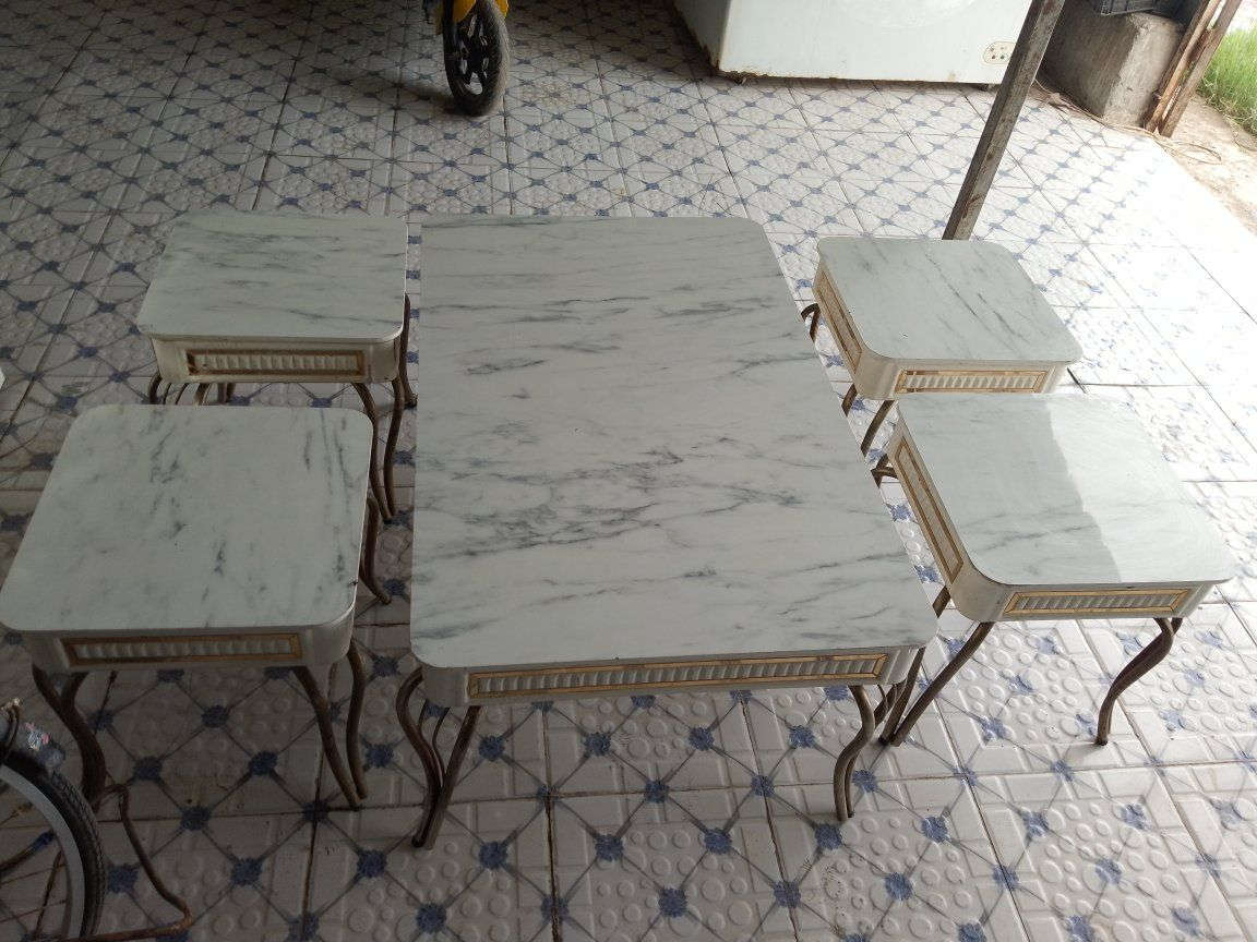 للبيع السعر 65 مجمع حطين مقابل المنتزه ***********
