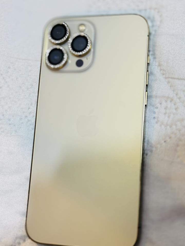 السلام عليكم 13برو ماكس نموذج Mشرق اوسط كلشي ما مبدل بي جهاز نضيف شخط مابي بطاريه 83 السعر 750
واتساب ***********
