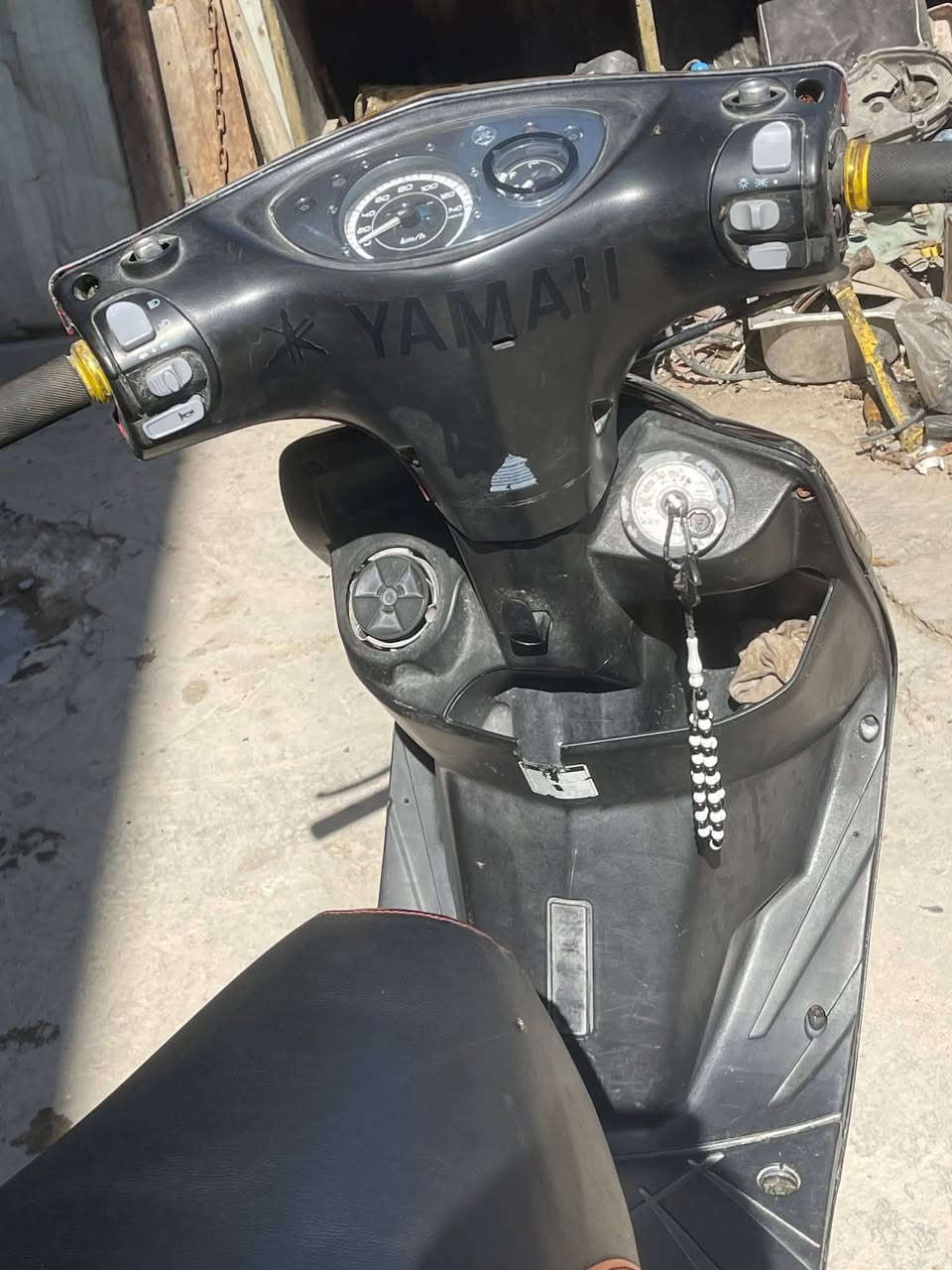 سلام عليكم دراجة ثعلب مزودة للبيع دراجة تزويد خارجي مكينة كفالة التنزويد البيهة كلة اصلي بشرط بيه صدر بيهة ويالة بيهة دبلات خلفية بيهة صالنصة بيعة كلجات رقبق كلجات قطرة اكسن بيهة فراك رقم رياضي الدراجة كاملة مكملة نكرة شلعة ومعدل الدراجة  سعر الدراجة  600 قفل ***********
