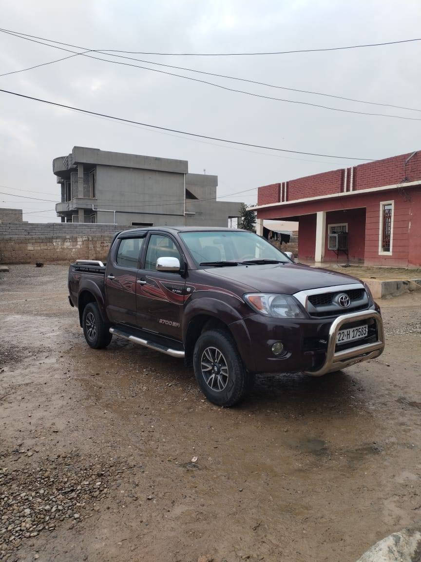 سلام عليكم بيكم هايلوكس دفع رباعي لون عنابي موديل 2006 رقم اربيل انكليزي بسمي سنويه وهزه ل 2030 شاصي 22 كير محرك شرط صدر طخم تايرات ويل كب مال 2015 جديده مال جناي مكفول بي ملاحضات صور موجودات بل منشور الباقي بدون صبغ ولا تبديل  الشراي يتصل عل رقم السعر 
155 وبيها مجال لشراي 
***********
