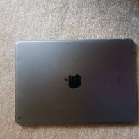 ايباد 9نضيف للبيع كامله قراضه باقي استفسار 07868329109