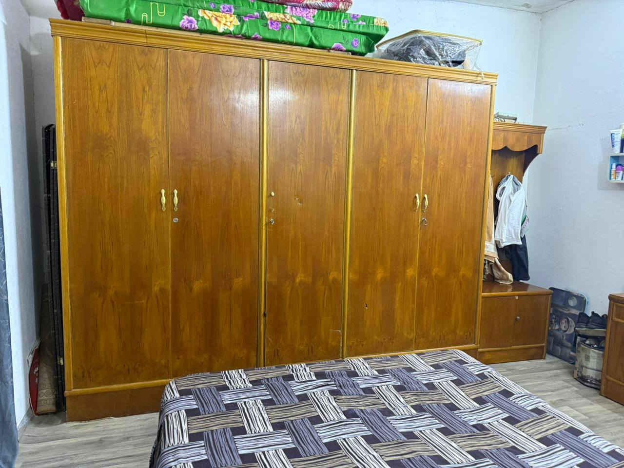 غرفة اخشاب تسكام للبيع 
السعر 500 الف


**إذا كنت صاحب هذا الإعلان وتريد حذفه لأي سبب، رجاءا أرسل رسالة إلى الدعم الفني**