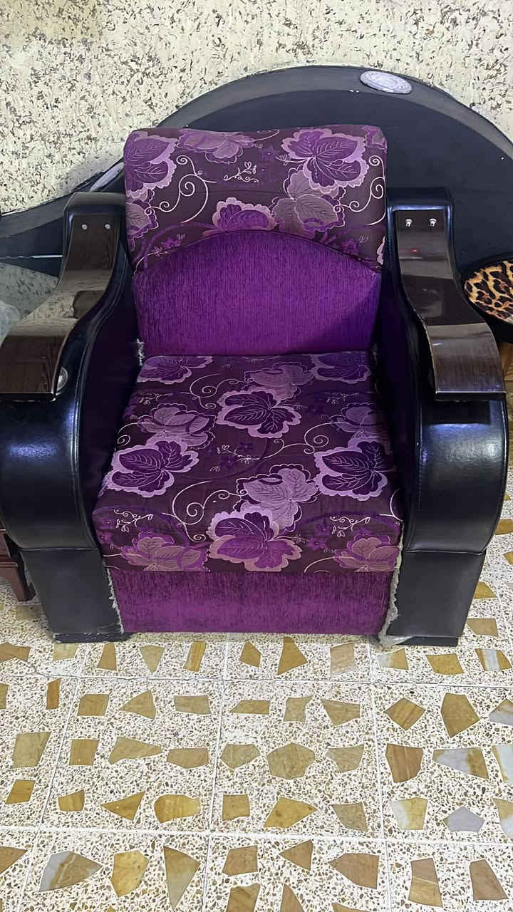 للبيع قنفات 10 مقاعد مع المحفوره والميز الي بل وسط سعر 200الف قفلو مابي اي كسر أو عيب عنوان موصل حي البلديات للاستفسار خاص


**إذا كنت صاحب هذا الإعلان وتريد حذفه لأي سبب، رجاءا أرسل رسالة إلى الدعم الفني**