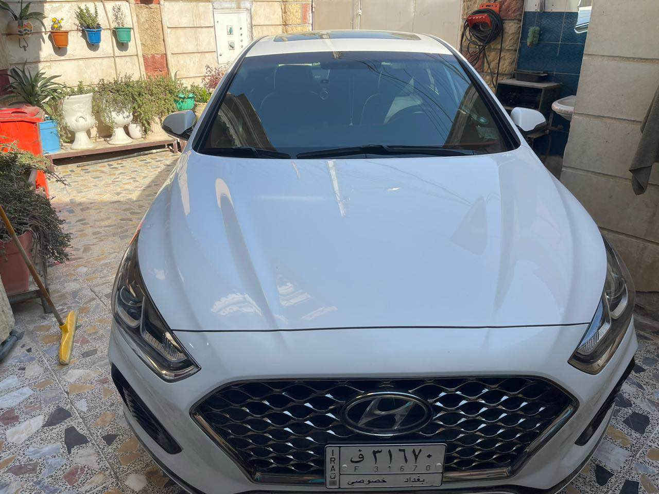 سلام عليكم سوناتا 2019للبيع- لون ابيض كامل مواصفات ماشيه 64 حادثه حلو موضوح بصور بسمي سنوية جديده هزه جديده رقم جديد  بانزين وبيها منظومة غاز  مال بيت وجديده  سعرها 155 وبي مجال للشراي للتواصل *********** بغداد, العراق
