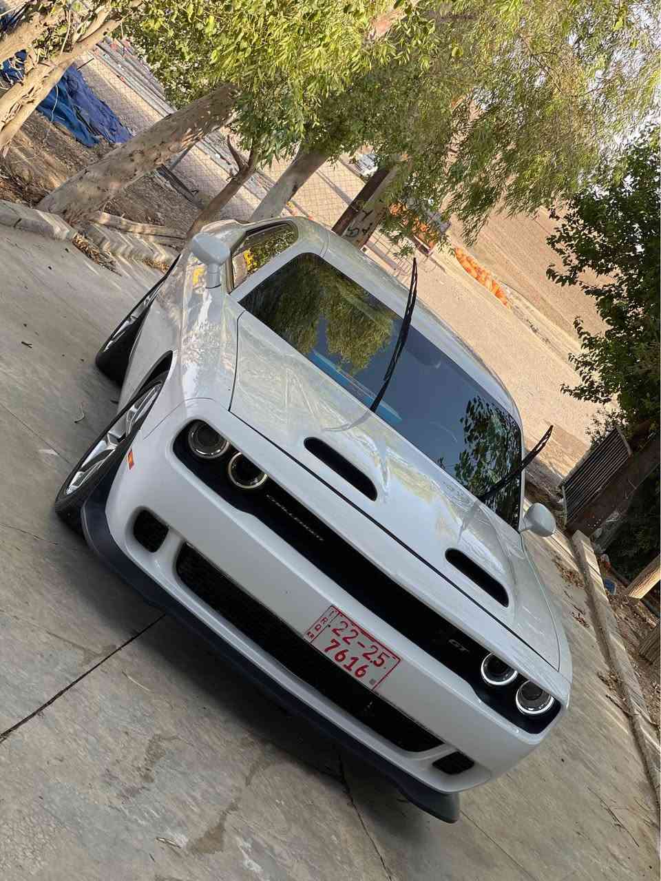 سياره كه  ره قه مه٤٥ هه زار رويشتوه زور پاكه بي شخوت جالوو قه بو قوبه دوو پارجه ي هه يه   دوو بستي كلير امريكايه
ول باقي به شه رت هه موو گياني گير مه كينه شانصي 
***********
*********** كركوك, العراق
