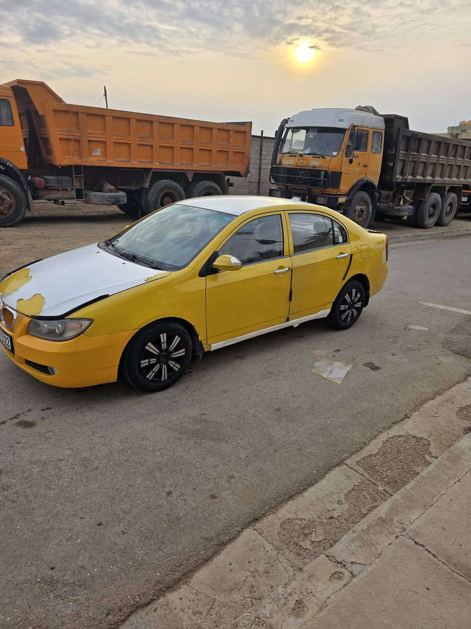 سلام عليكم. اليفان 620 موديل 2011 سياره  بلادية بدون صبغ  كير ومحرك كورله اوتوماتيك  لا تنقيص ولا تبخير رقم بغداد انكليزي سيارة جاهزة وحلوة السعر ٤٦
رقم الهاتف ***********
