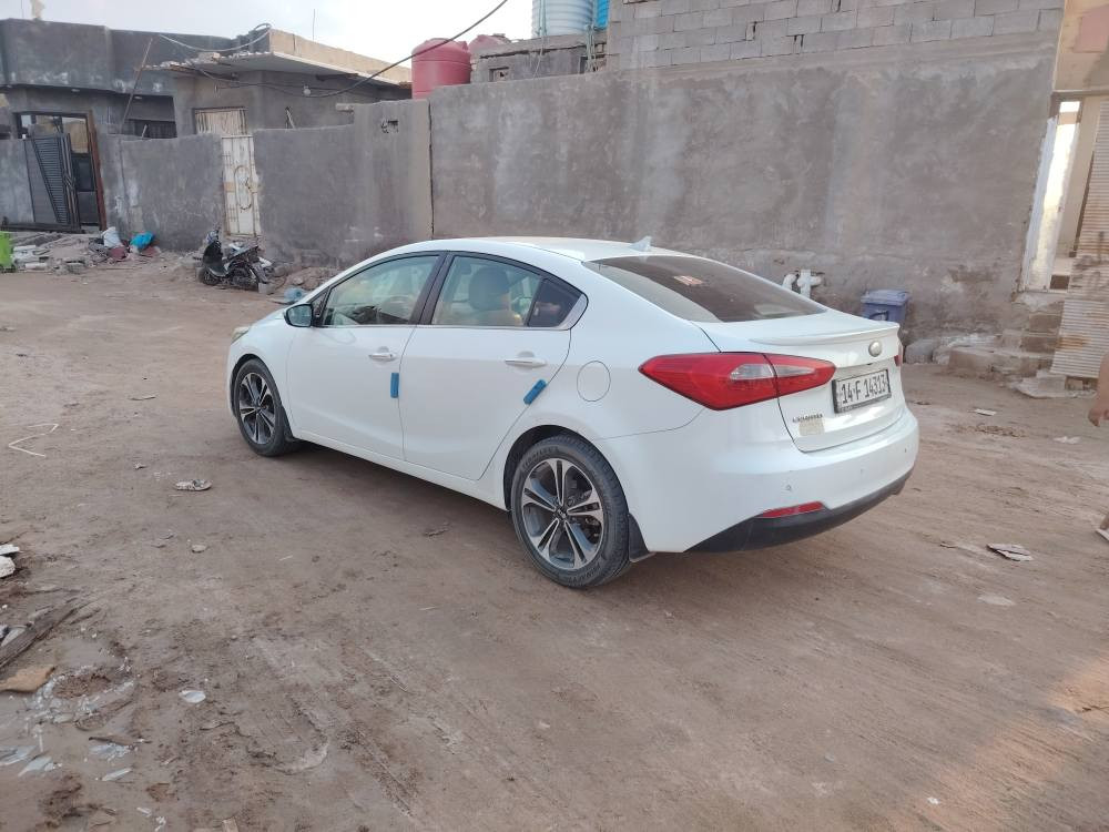 سلام عليكم سيراتو موديل ٢٠١٣ خليجي فول مواصفات فتحا وبصمه بعد مواصفات كفاله عامه السعر ١٢٥ بيها مجال رقم التلفون *********** البصرة, العراق
