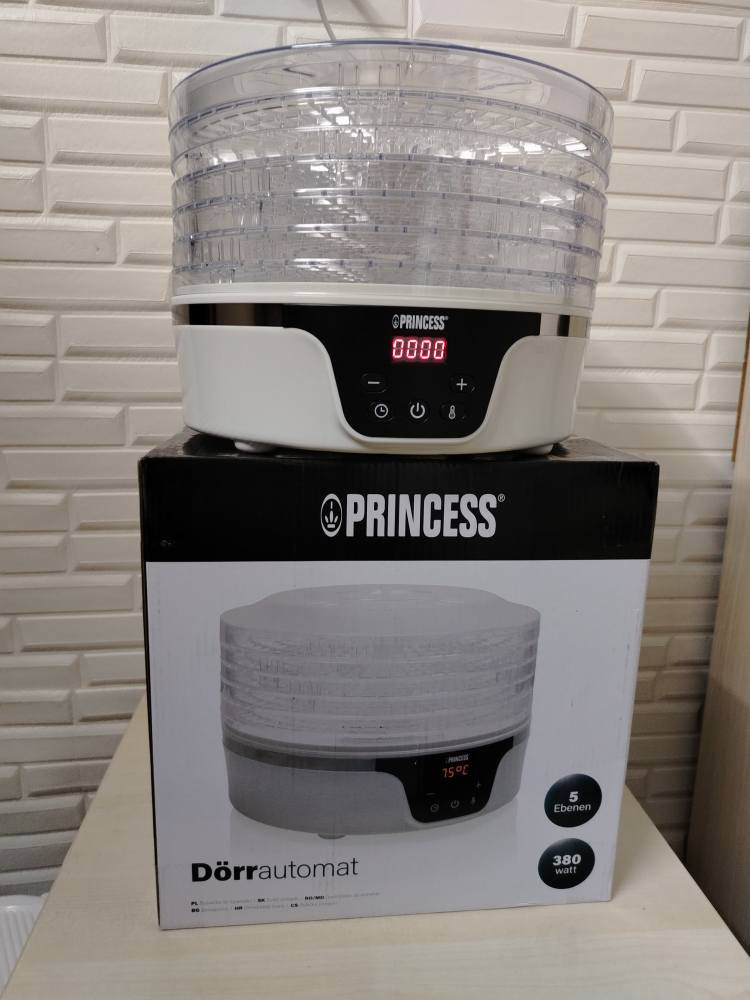 ئامێری ئەڵمانی  وشکردنەوەی میوەو سەوزە 
٥قاتەو پلەی گەرمی و کات خۆت دیاری ئەکەی فوول کوالێتی چەن عەدەدێکی کەم بەردەستە 
شوێن سلێمانی گەیاندن هەیە *********** السليمانية, العراق
