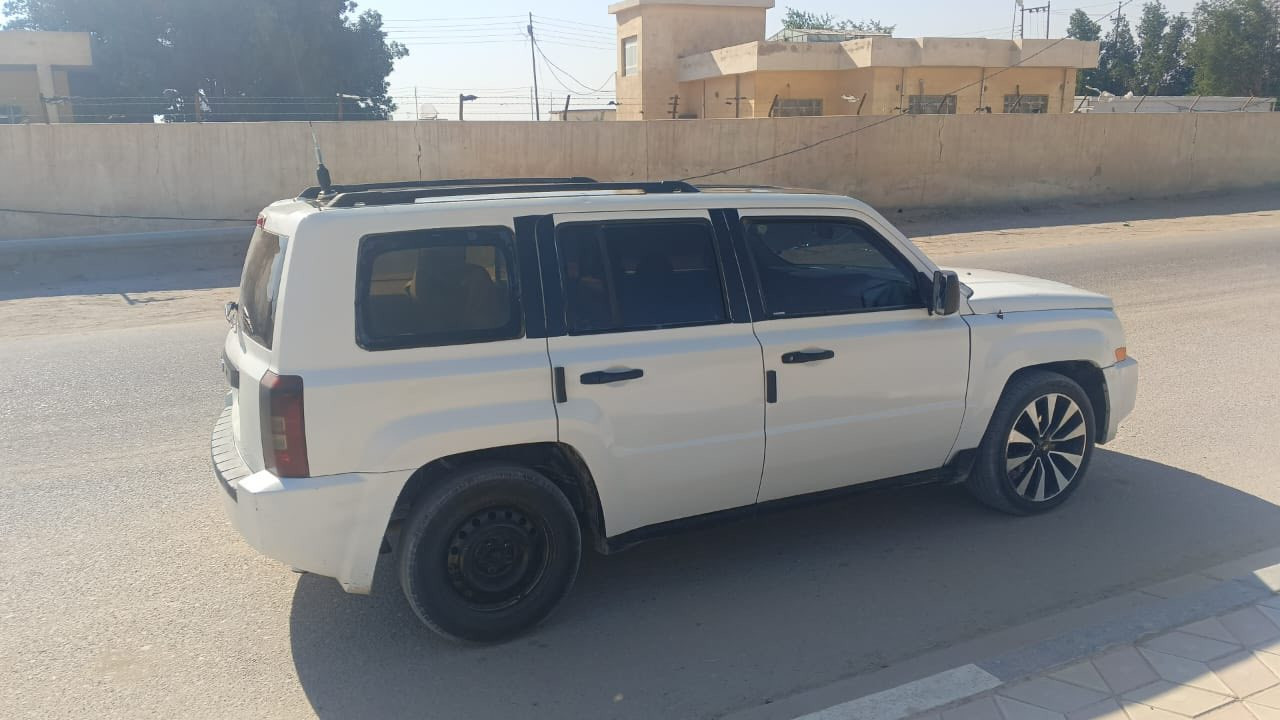 سلام عليكم جيب شيروكي مديل 2007مكينه كير كهربايات شاشه كله توب حداده  سنويه جديده تحويل ثاني يوم المكان البصره الزبير تفاصيل اكثر لانتصال علارقم ***********  السعر68
