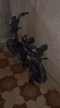 سلام عليكم بايسكل شحن نضيف كلش بطاريات جدد كله شغال السعر 325 الاتصال ***********
