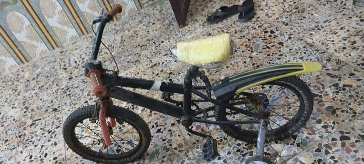 دراجه حمره سعره 100 ومجال وثانيه 35 من عمر
سبعة الى 12 سنه استعمال نضيف جديد


**إذا كنت صاحب هذا الإعلان وتريد حذفه لأي سبب، رجاءا أرسل رسالة إلى الدعم الفني**