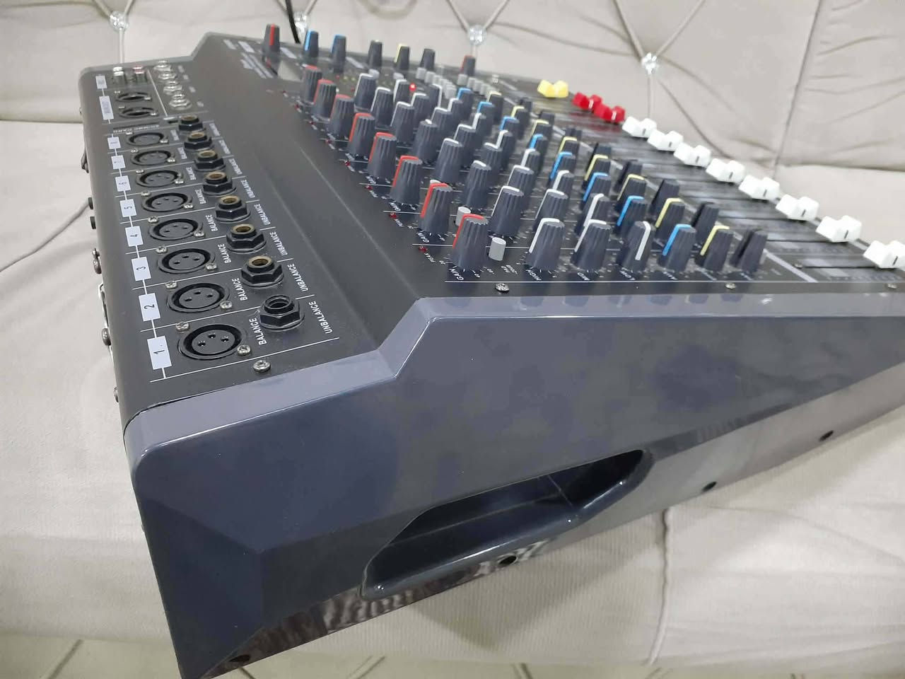 مكسر هونداي للبيع السعر خاص


**إذا كنت صاحب هذا الإعلان وتريد حذفه لأي سبب، رجاءا أرسل رسالة إلى الدعم الفني**