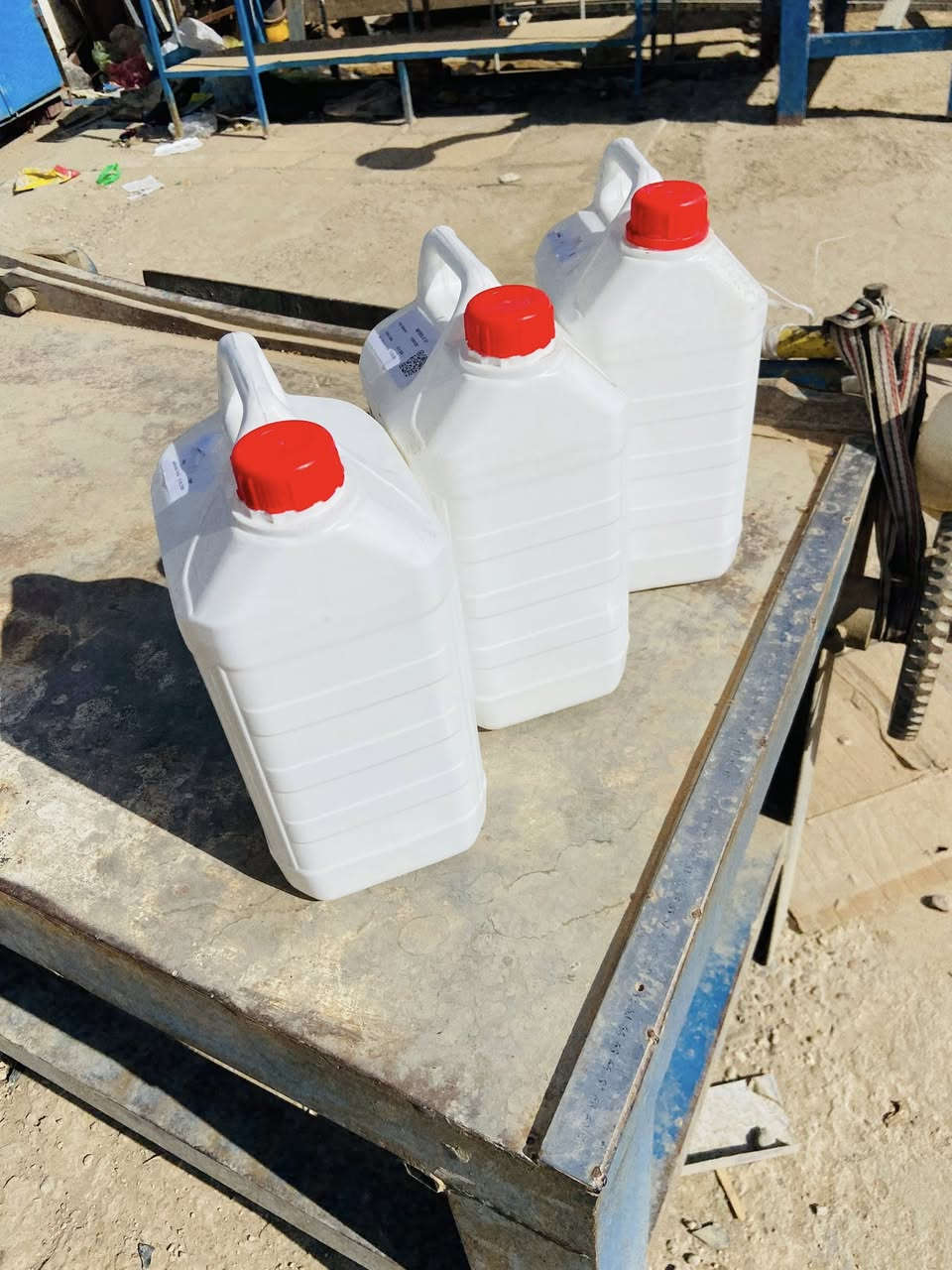 سلام عليكم يتوفر جلكان
5L
20L
30L
50L
70L
***********
***********
