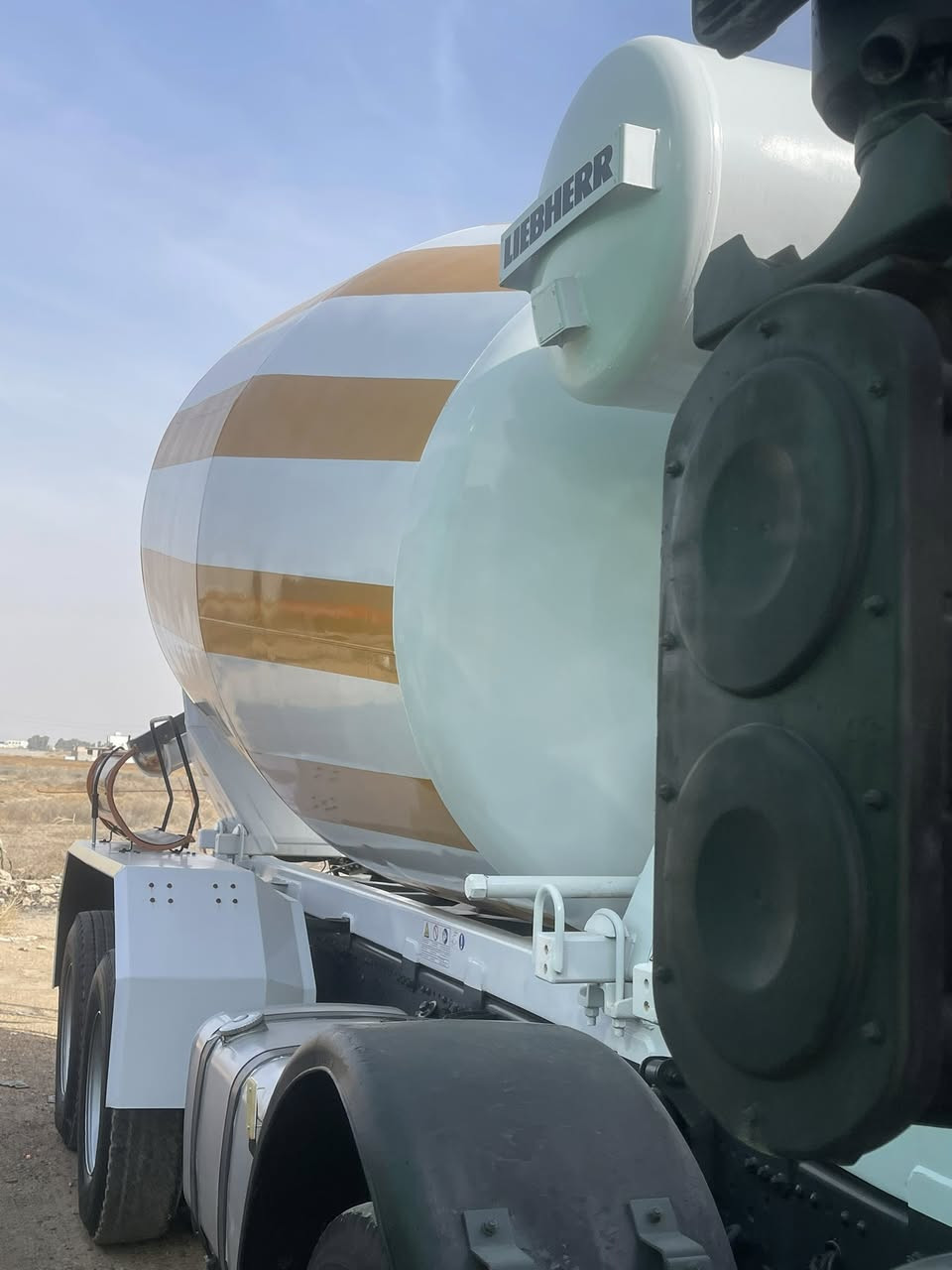 للبيع
‭0781 894 3689‬
