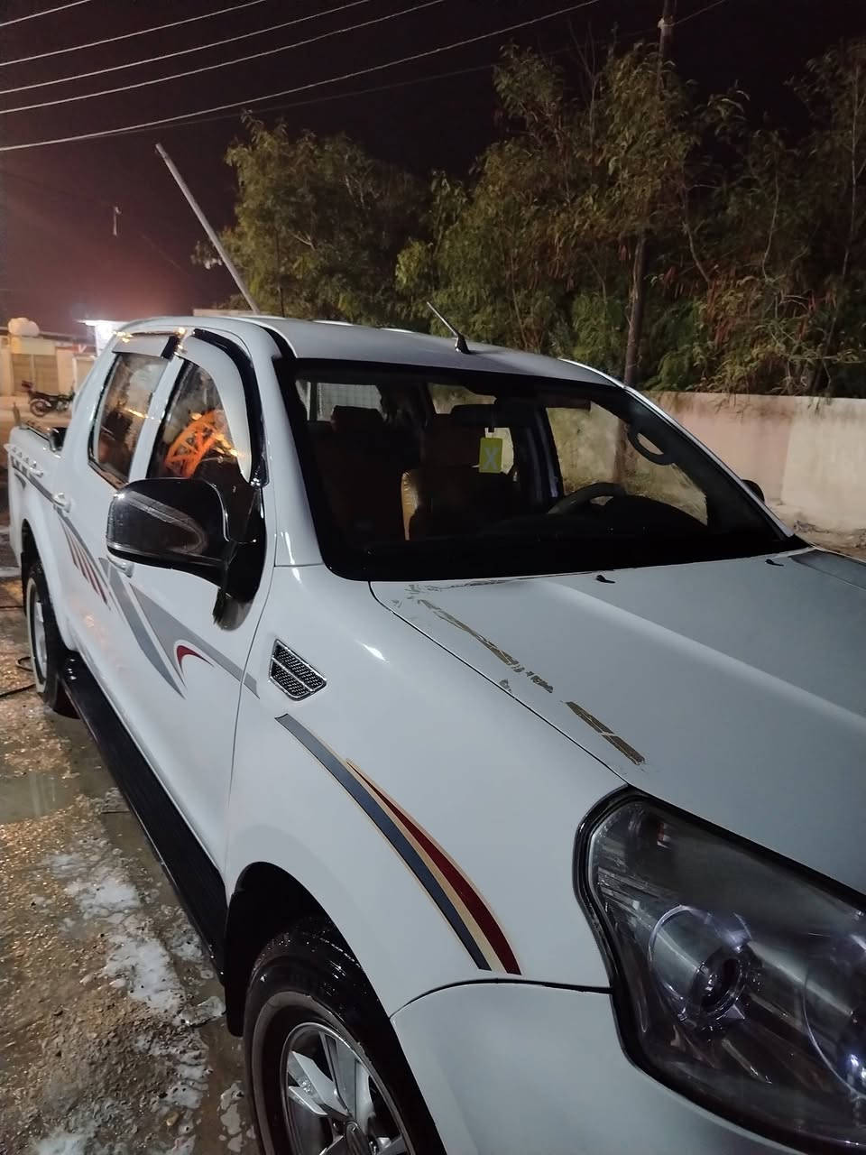 السلام عليكم
بيك اب فتون تولاند 2018 ماشيه 58 مكفوله كفاله عامه  
***********
