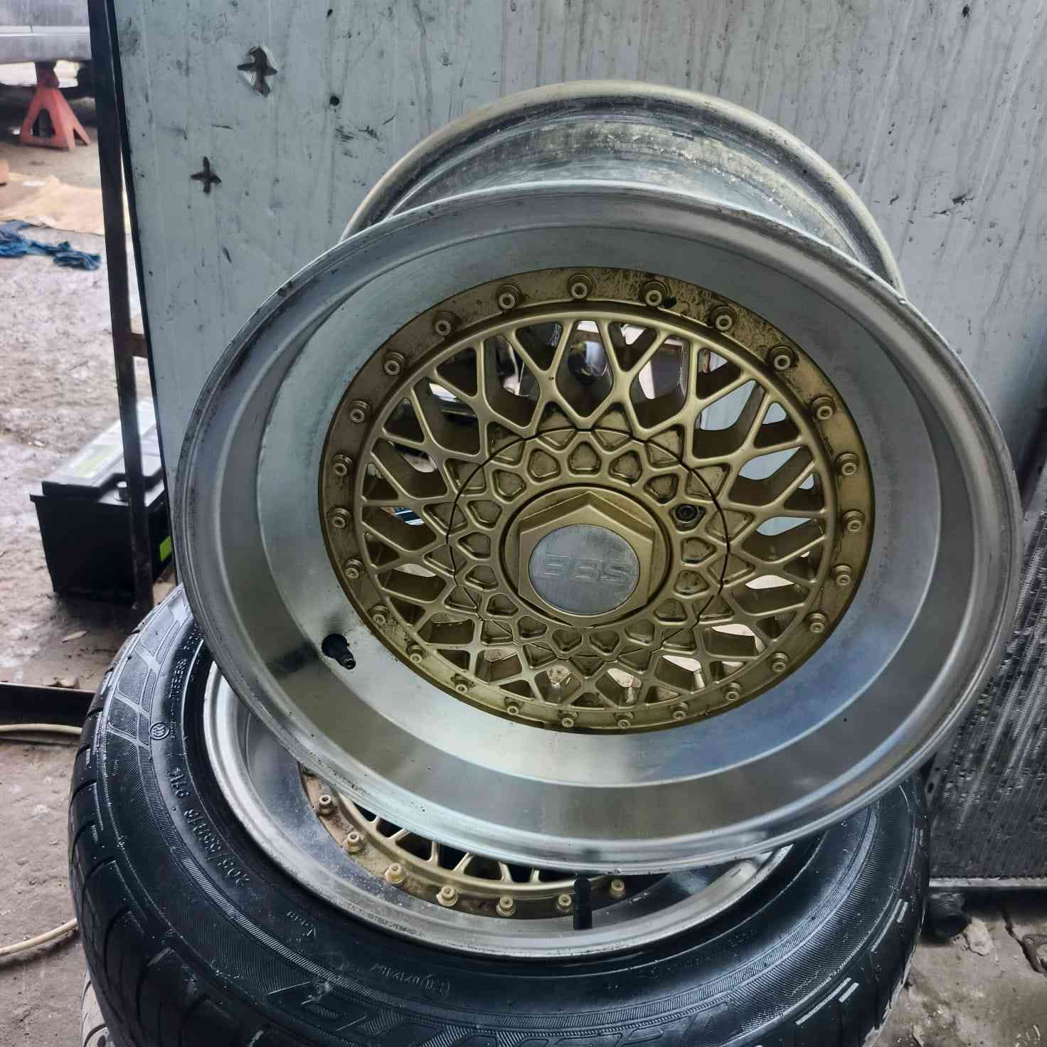 سلام عليكم للبيع ويل بي بي اس مال زعره ويل جديد لافطر ولا عواج كلشي مابي حجم 16 نقص بس زوج تايرات السعر 3 أوراق وبي مجال قليل العنوان بغداد فلكه سلمان باك رقم الهاتف *********** ابو عبدالله فيتر بي ام غراض تفصيخ اي شي تحتاجون بخدمتك
