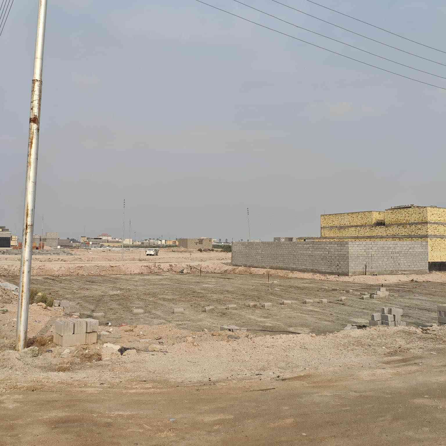 ---

فرصة ما تتكرر! أراضي للبيع في قلب التنومة - الصالحية (قرب سنتر الصالحيه السده الثانيه )

الموقع: راقي وسكني، تتأكد من القطعة قبل أي تحويل

الطابو: زراعي ملك صرف سند 25 مضمون عشائرياً وحكومياً وقانونياً

الخدمات: كاملة وجاهزة للبناء، بدون أي مشاكل

الضمان: 100 سنة ليجدام، محد يگدر يشيلك!

المساحات المتوفرة:

100 متر بـ 15 مليون

200 متر بــ 25 مليون

متوفر نصف دونم، دوانم، وكل المساحات حسب طلبك

للاستفسار والتواصل:

تواصل ***********

(متوفرة نسخة من الطابو للتاگد) البصرة, العراق
