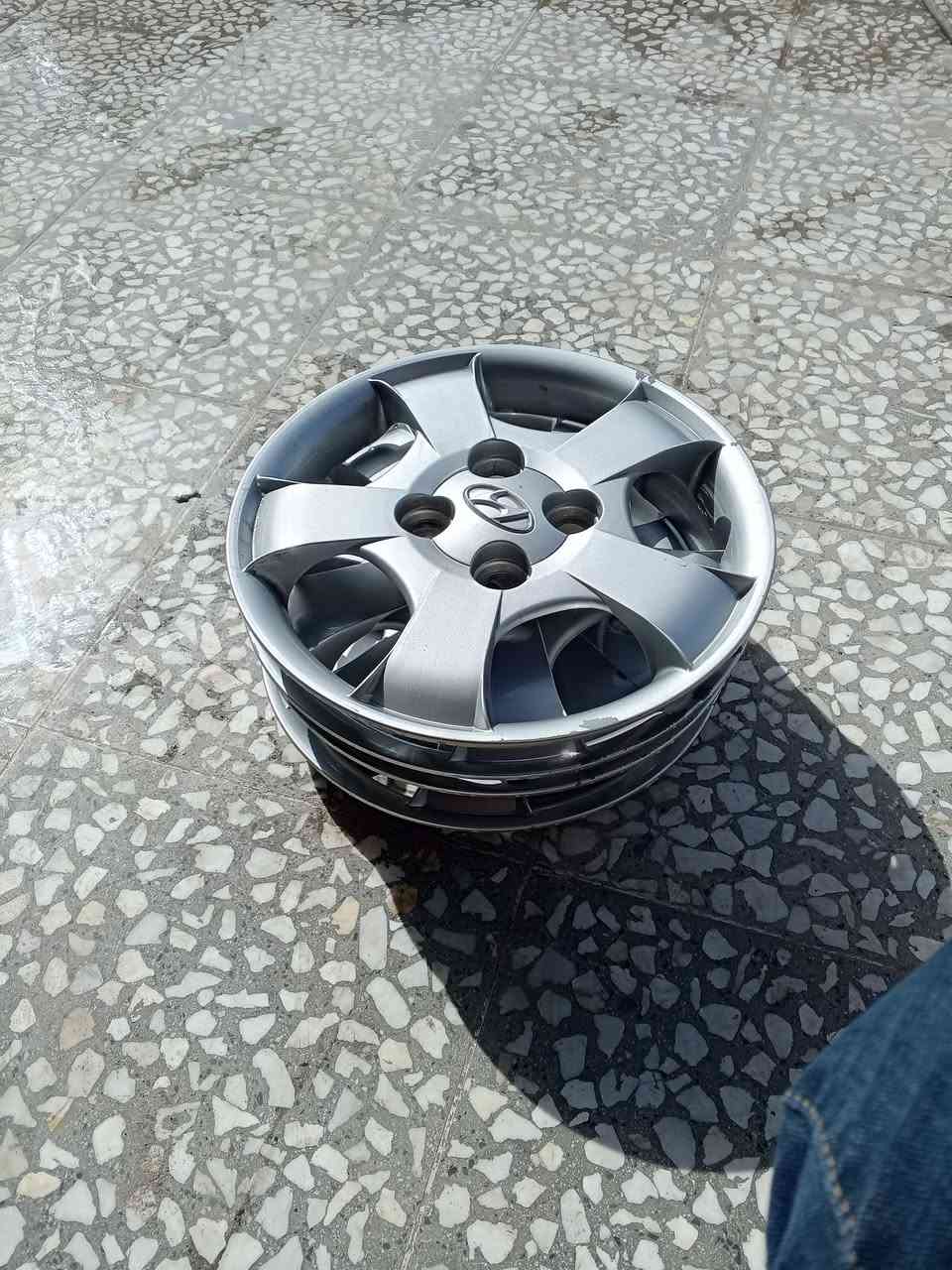 سلام عليكم كبات هونداي فيرنا 14 بلادي أصلي  للبيع 25 ألف وبيه مجال عنوان الحريه الدولعي هاتف ***********
