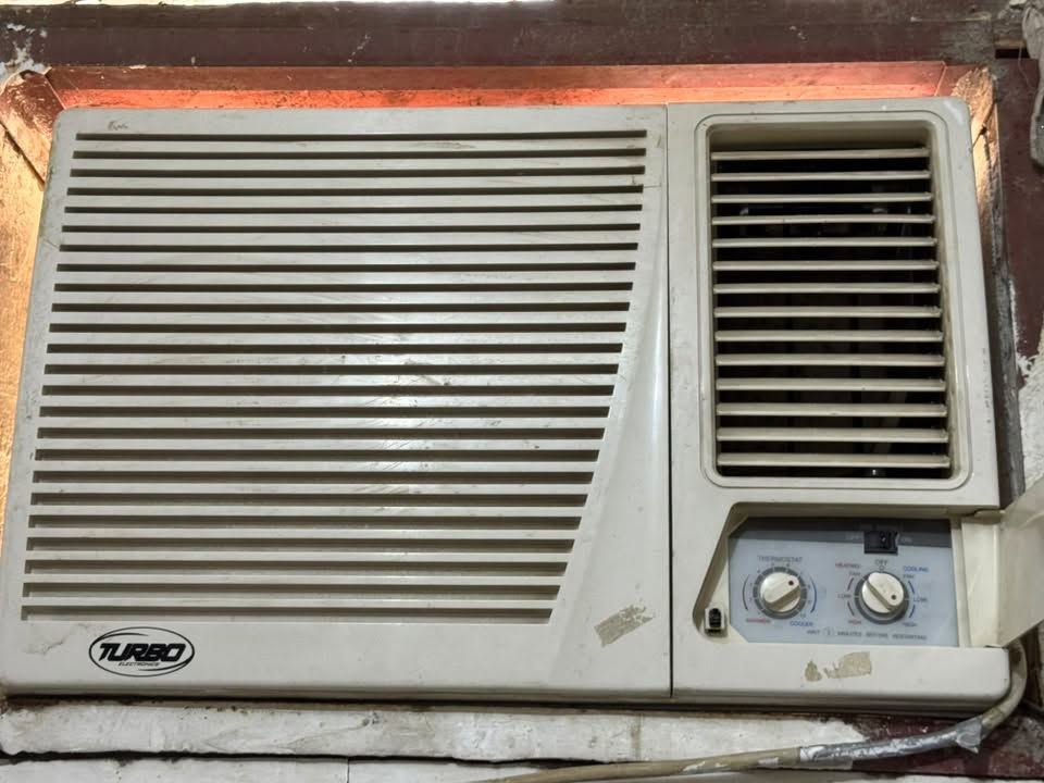 ً
مكيف للبيع مال مستعجل 
بارد ثلج ❄️ 
مكاني ناصريه مركز 
رقمي للشراي ***********
