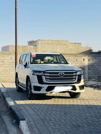 لاندكروز GXR • ٢٠٢٤ • ماشي ٢٧ الف