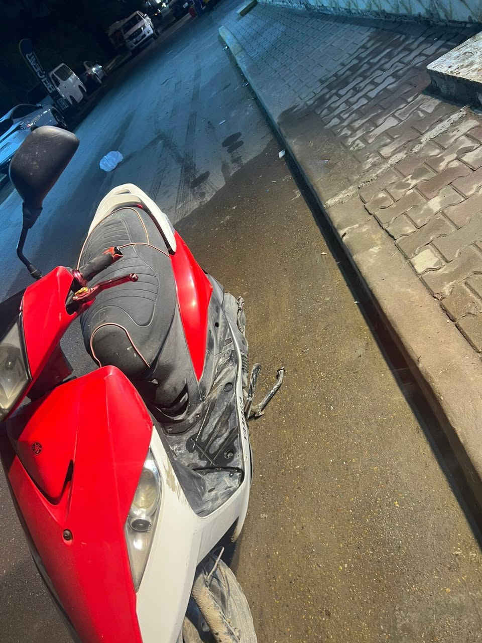 السلام عليكم دراجه ماكس ثعلب جديده صار 6اشهر نزلتها رمبه 
ب900ومكان الكريعات 
تواصل ***********
