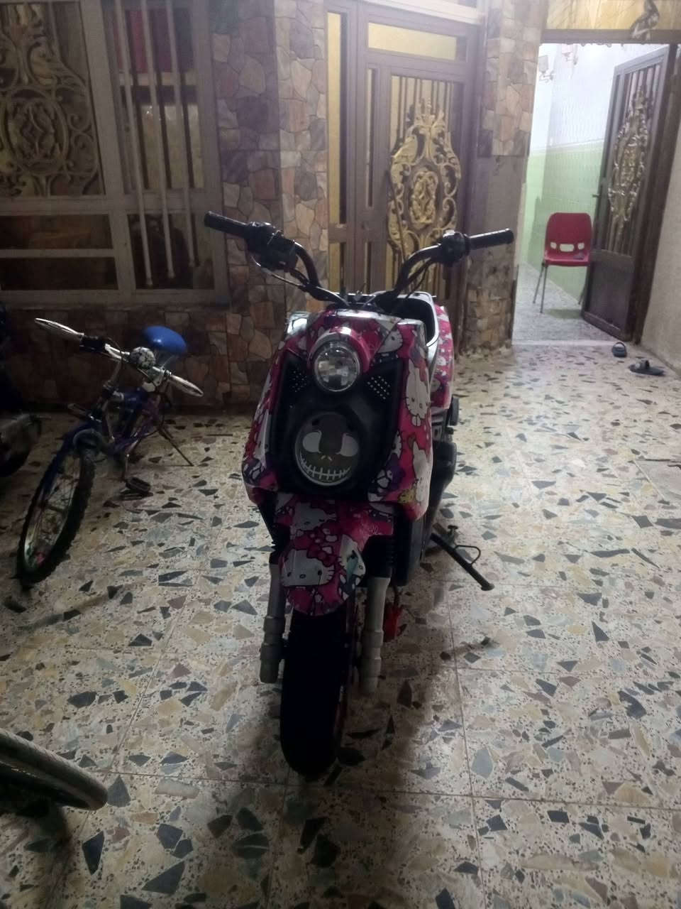 سلام عليكم سكنس جبلي للبيع او مراوس مع سكنس فقط مكاني بغداد بلديات
طافيه مادري شبيه نار بيه بس بانزين ما ينزل عوزه ترتيب
نصبته حلوه بيه صالنصه اصليه ودبلات رياضي وتطواله
سعر 500 مكاني بغداد بلديات ***********
