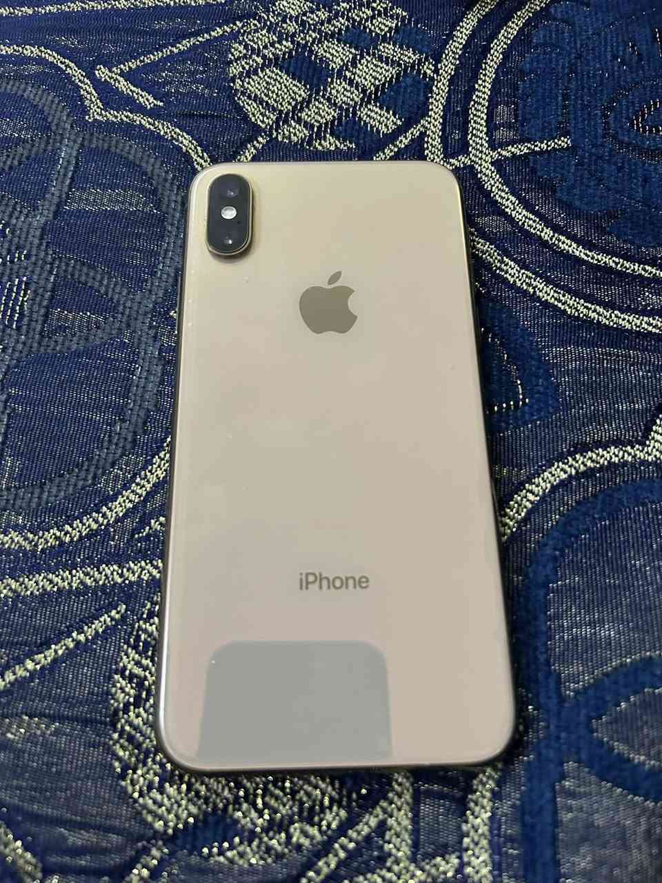 السلام عليكم ايفون XS ذاكره 64 بطاريه 76 وتربروف جهاز بعده لوك ونظيف فيس إيدي شغال سعره 150 وبي مجال شي بسيط حك جيه مكاني بغداد الكرخ 
***********
