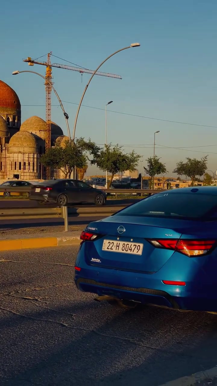 نيسان سنترا 2021 ✔️
مواصفات SV 

حساسات اماميه 

حساسات خلفيه 

تنبيه خروج من مسار 

وضيعة قياده سبورت 

محرك حجم 2.0 

تبريد ثلج 

تدفئه فول 

حساسات جانبيه 

مثبت سرعه 

تحكم ستيرن 

شاشه تدعم خاصية Apple car play

Android Auto 

كامره 

مراقبة النقطة العمياء 

مانع انزلاق 
توقف ذاتي امامي
توقف ذاتي خلفي 

6 وساده هوائيه 

ويل حجم 16 

تشغيل عن بعد 

سيارة ماشية 98 الف كيلو متر 

سياره لون مميز 

بدون صبغ بدون ضرر

ضررها ب الصور فقط لا اكثر لا اقل 

سياره على وضع شركه كفاله عامه 

شرط تحويل 

مكانها موصل/بعشيقه 

التواصل *********** مو شراي لاتجي 

السعر راح يكون عن طريق الخاص
