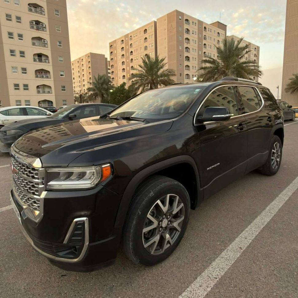 جي ام سي اكاديا SLE موديل ٢٠٢٢ 
ماشية ٤٠ الف ميل
للمراوس للمراوس بسيارة اقل او اعلى انطي فرق

1-محرك 2000 Turbo
2-حساس امامي خلفي 
3-رادار بالمري (تحسس اقتراب السيارات)
4-رادار امامي للتنبيه من الاجسام القريبه 
5-(3)وضعيات قياده 
6-تحديد مسار 
7-كشنات هيتر 
8-تحكم كشن كهرباء 
9-(5)بصمات 
10-(7)راكب 
11-(3) قطع تبريد 
12-كشنات منفصل سياحي 
13-جنطة كهرباء

سونار وحادث السيارة بالمنشور قطعتين السيارة جاهزة مناقصهة شي *********** 
شرط التحويل بغداد مكانهة
