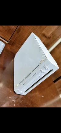 نينتندو Wii • ٤ ألعاب • ٤ سيطرات