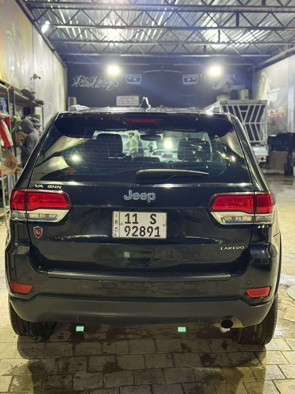 جيب كراند شيروكي - اسود - موديل 2020
رقم بغداد  لون اسود 
ماشيه 117 كم
مواصفات 
1-رادار  + جانبي + خلفي
2-اوتو بريك مانع تصادم امامي   
3-قياده ذاتيه 
4-تحديد مسار 
5-نقطه عمياء
6-دخول ذكي
7-نظام ( start/stop - ايكو - سبورت ) 
8-كشن كهرباء 
9-كشنات تدفئه 

20- ستيرن تدفئه

22- تحكم ستيرن جهتين  

24- جنطه كهرباء

حادثها جاملغ و بنيد راجع بارد 
مكفوله الدواخل مالته  
السعر 235
اي نقص مابيه 
اتصال او واتساب ***********
